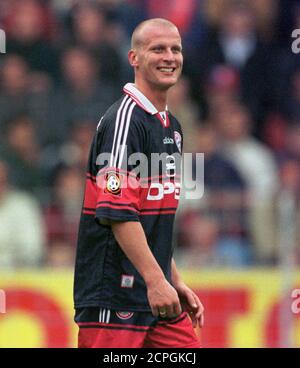 Ruhrstadion Bochum Deutschland 4.10.1997, Fußball: VfL Bochum (VFL) gegen FC Bayern München (FCB, München) – Carsten Jancker (FCB) Stockfoto