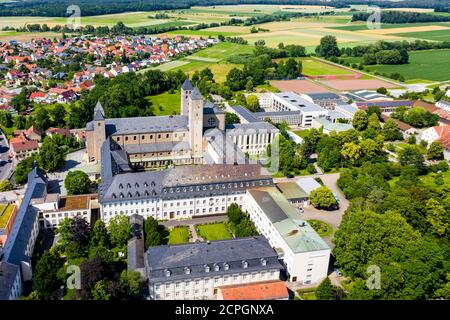 Luftaufnahme, Benediktinerabtei Münsterschwarzach in Schwarzach, Unterfranken, Bayern, Deutschland, Europa Stockfoto