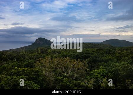 Blick auf den Pazifischen Ozean im Kenting National Forest Recreation Bereich Stockfoto