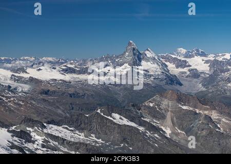 Schweiz, Kanton Wallis, Saastal, Saas-Fee, Blick vom Allalinhorn zum Matterhorn, Dent d'Herens, Mont Blanc, Grand Combin Stockfoto