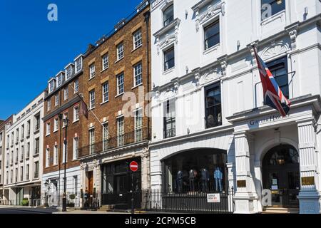 England, London, Westminster, Mayfair, Saville Row, Tailors Shops Stockfoto