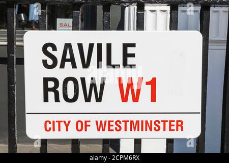 England, London, Westminster, Mayfair, Saville Row, Straßenschild Stockfoto