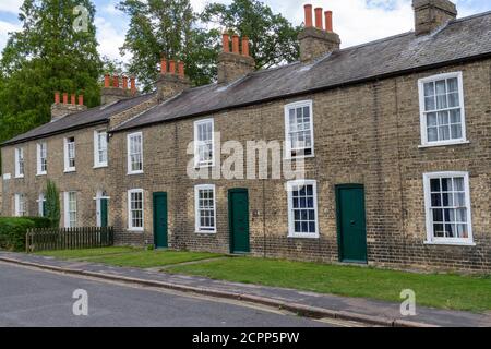 Reihe von Reihenhäusern auf der Lower Park Street in Cambridge, Cambridgeshire, Großbritannien. Stockfoto