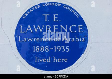 England, London, Westminster, Barton Street, Blaue Plakette an der Barton Street 14 in der ehemaligen Residenz von T.E.Lawrence aka Lawrence von Arabien Stockfoto