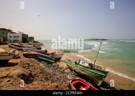 Sal Rei, Boa Vista, Kap Verde - Blick auf die Stadt am alten Fischerhafen. Stockfoto