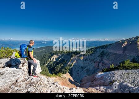 Aldein, Provinz Bozen, Südtirol, Italien. Geoparc Bletterbach. Blick auf den Gorz, das Ende der Bletterbachschlucht Stockfoto