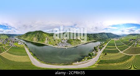 Burg Metternich in der Stadt Beilstein an der romantischen Mosel, Mosel. 360-Grad-Panoramaansicht. Rheinland-Pfalz, Deutschland Stockfoto