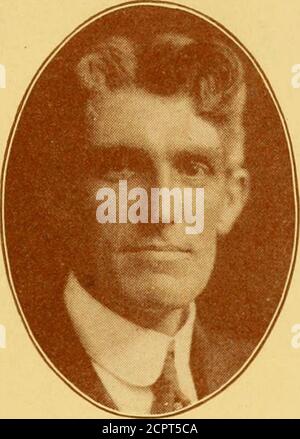 . Outdoor-Möglichkeiten; die Aufzucht Pflege von Kleintieren, Vögeln und Pflanzen; eine praktische Abhandlung über die Aufzucht und Pflege von Kleintieren, Vögeln und Pflanzen für Gewinn und Vergnügen . JOHN C. FBHHREditor Pet Stock Journal FRANK H. HOT.I.MAN l&lt;]ditor American Pigeon Journal PROMINENTE MÄNNER DER KLEINSTLAGERINDUSTRIE. Stockfoto