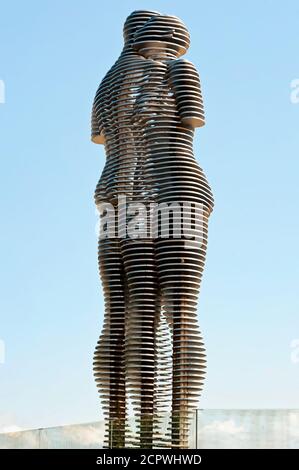 Das bewegende Metall-Liebesdenkmal Ali&Nino in Batumi, Georgia. Stockfoto