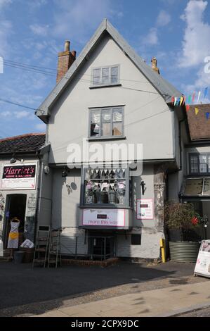 TUDOR House, Diss, Norfolk, war ein Handelshaus aus dem 15. Jahrhundert. Es ist eines der ältesten Gebäude in Diss. Stockfoto