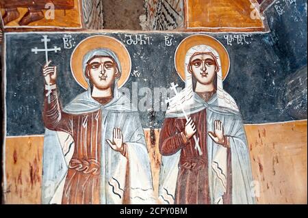 Das Innere der Kathedrale der Geburt der Jungfrau von Gelati Kloster in Georgien Stockfoto