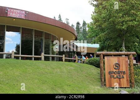 Restaurant Rajinda Pradesh, Sports Plaza, Centre Parcs Longleat Forest, Warminster, Wiltshire, England, Großbritannien, Großbritannien, Großbritannien, Großbritannien, Europa Stockfoto