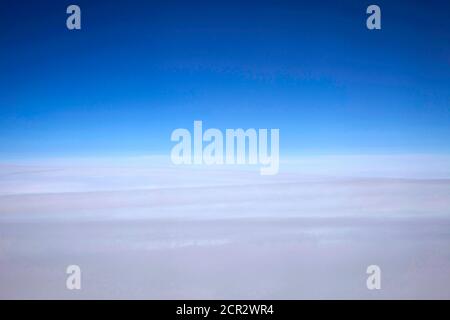 Über den Wolken, Himmel, Fliegen, Europa Stockfoto