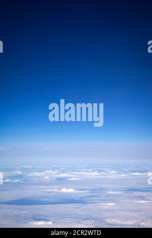 Über den Wolken, Himmel, Fliegen, Europa Stockfoto