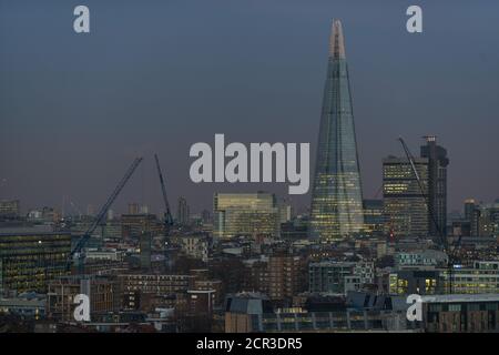 Blick auf den Shard und die Umgebung, London, Großbritannien Stockfoto