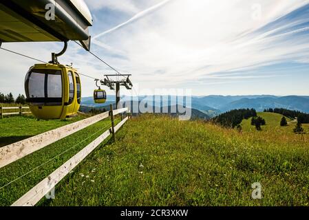 Ankunft der Belchenbahn auf dem Belchen Stockfoto