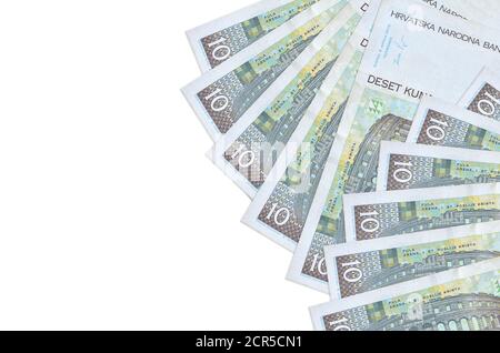 10 Kroatische Kuna Bills liegt isoliert auf weißem Hintergrund mit Kopierraum. Reiche Leben konzeptuellen Hintergrund. Große Menge an Reichtum in der Landeswährung Stockfoto