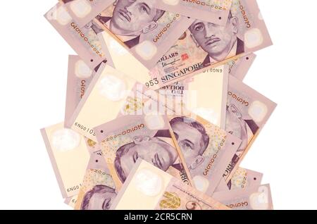 2 Singapur-Dollar-Scheine fliegen isoliert auf weiß. Viele Banknoten fallen mit weißem Kopieplatz auf der linken und rechten Seite Stockfoto