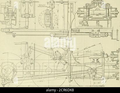 . Amerikanischer Ingenieur und Eisenbahn Zeitschrift . ZYLINDER. – KONSOLIDIERUNG LOKOMOTIVE, PENNSYLVANIA RAILBOAD.. VENTIL UND GEAB. KONSOLIDIERUNGSLOKOMOTIVE, PENNSYLVANIA EAILBOAD. Juni 1906. AMERICAN ENGINEER AND RAILROAD JOURNAL. 233 Kolbenventil befindet sich oben und 6 ins. Außerhalb der Mitte der Bindemittel. Die Konstruktion dieser Kammer ist so, dass die Dampfanschlüsse in den Zylinder fast senkrecht sind und in ihrem Sitz keinen Abluftkanal hat, dieser Durchgang wird in den Köpfen gebildet, die verlängert sind und das Ende des Ventilkessels mit der Öffnung verbinden, die das Ende des Kerns Ex-Auspuffdurchgangs bildet Stockfoto