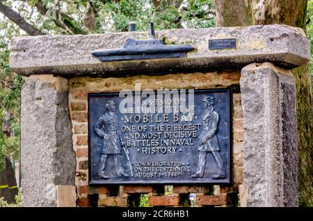 Die Schlacht von Mobile Bay wird mit einer historischen Gedenktafel am Bienville Square, 17. September 2020, in Mobile, Alabama, gedenkt. Stockfoto