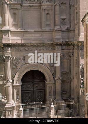 PUERTA DEL PERDON - 1534 - RENACIMIENTO ESPAÑOL. AUTOR: DIEGO DE SILOE (1495-1563). Lage: CATEDRAL-EXTERIOR. GRANADA. SPANIEN. Stockfoto