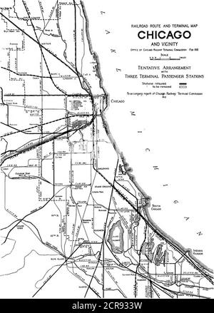 . Vorläufiger Bericht, Chicago Railway Terminal Commission . die Ommodation des Uburban-Dienstes dieser Eisenbahnen ist nicht ausgearbeitet worden, aber mit der Zusammenarbeit der Eisenbahnen sollte es möglich sein, einen Plan auszuarbeiten, der zu ihnen zufrieden stellend sein würde und in der grösseren ,commodation zur Öffentlichkeit führen würde. Ein solcher Plan könnte eine U-Bahn-Straße, die die Terminals verbindet, in Betracht ziehen, die einen direkten Austausch der Fahrgastausstattung zwischen diesen Terminals und eine Ausrodung der S-Bahnen in einer Weise ermöglicht, die die bestehende Überlastung durch die gegenwärtige m beseitigen würde Stockfoto