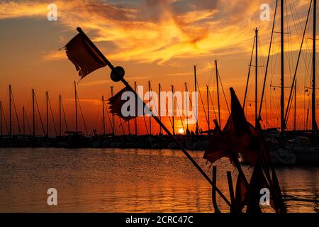 Abendeindruck im Hafen von Timmendorf auf der Insel Von Poel Stockfoto