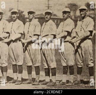 . Baltimore und Ohio Mitarbeiter Magazin . ,^&lt;^ r. Champion Baseball-Team der Kentucky und Indiana Terminal Railroad No C O. D. ChargesTo Pay Only Stockfoto