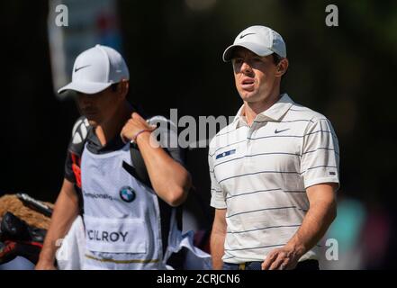 Rory McIlroy am zweiten Tag der BMW PGA Championship im Wentworth Golf Club, Surrey. BILDNACHWEIS : © MARK PAIN / ALAMY STOCK FOTO Stockfoto