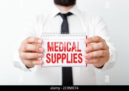 Word Writing Text Medical Supplies. Geschäftsfoto zeigt Gegenstände, die für die Behandlung von Krankheit oder Verletzung erforderlich sind Modell zeigt verschiedene leere Colo Stockfoto