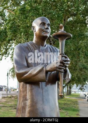 Weltharmonie Friedensstatue in Cardiff Bay. Cardiff, Wales, Großbritannien Stockfoto