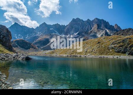 Die Seen von Marinet befinden sich auf französischem Gebiet. Sie können sowohl vom Maira Tal als auch vom Ubaye (Maljasset) Tal erreicht werden und befinden sich nor Stockfoto