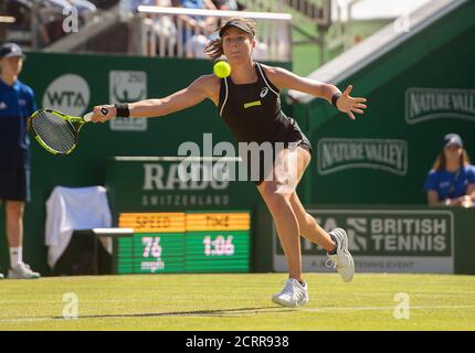 Johanna Konta in Aktion aginst Aleksandra Kunic. Nature Valley International - Eastbourne BILDNACHWEIS : © MARK PAIN / ALAMY Stockfoto