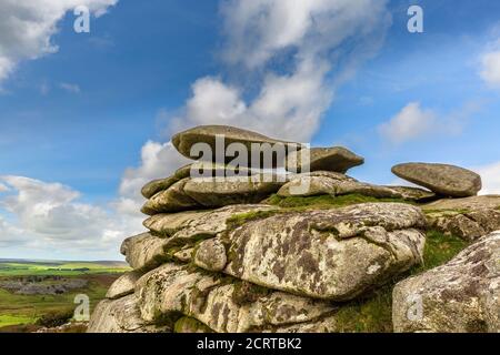 Die gestapelten Felsen des Cheesewring auf Bodmin Moor in Cornwall, England Stockfoto