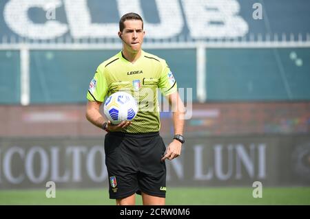 Genua, Italien. September 2020. Refere Giovanni Ayroldi während Genua vs Crotone, italienische Serie EIN Fußballspiel in Genua, Italien, September 20 2020 Kredit: Unabhängige Fotoagentur/Alamy Live Nachrichten Stockfoto