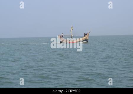 Fischerboot auf dem Meer Stockfoto