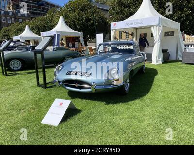 2020 London Concours bei der Honourable Artillery Company in der City of London, Vereinigtes Königreich. Das erste große Automobil-Event seit Februar, wo eine Weltklasse-Sammlung von privaten Autos waren auf dem Display für die Öffentlichkeit Featured: Jaguar E-Type wo: London, Vereinigtes Königreich Wann: 20 Aug 2020 Kredit: Jon Gillespie/WENN Stockfoto