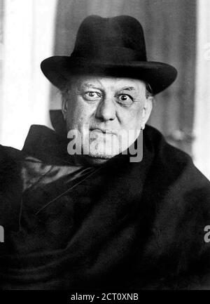 Aleister Crowley. Porträt des englischen Okkultisten, Magiers und Schriftstellers Edward Alexander Crowley (1875-1947), 1929 Stockfoto