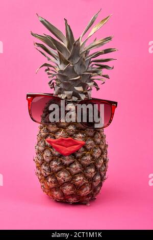 Weibliche exotische Frucht Konzept. Stockfoto