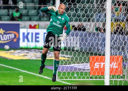 Martin Chudy von Gornik in Aktion gesehen während der polnischen PKO Ekstraklasa League Spiel zwischen Legia Warszawa und Gornik Zabrze im Marschall Jozef Pilsudski Legia Warschau Municipal Stadium. (Endstand; Legia Warszawa 1:3 Gornik Zabrze) Stockfoto