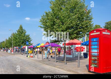 Am Wasser vornehme Outdoor Markt, Sheep Street, Stratford-upon-Avon, Warwickshire, England, Vereinigtes Königreich Stockfoto