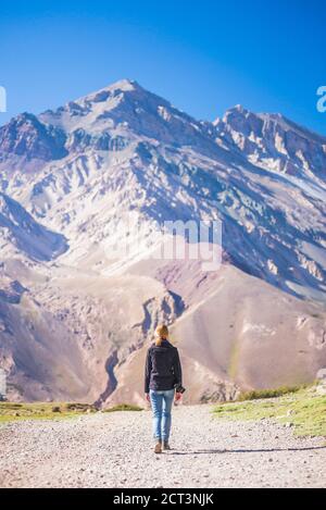 Trekking im Aconcagua Provincial Park, Andes Mountain Range, Mendoza Provinz, Argentinien, Südamerika Stockfoto