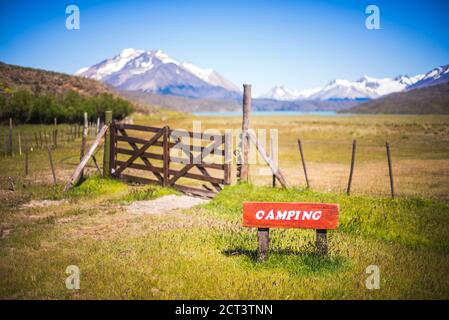 Campingplatz in Estancia La Oriental, Perito Moreno Nationalpark, Provinz Santa Cruz, Patagonien, Argentinien, Südamerika Stockfoto