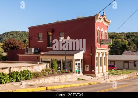 Das Zweigniederlassung der Northwest Bank in der Buckingham Street in einem Gebäude aus der Zeit vor 1900, Tidioute, Pennsylvania, USA Stockfoto