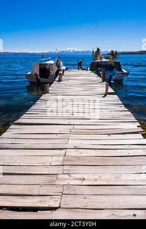 Yumani Village Pier und Hafen, Isla del Sol (Insel der Sonne), Titicacasee, Bolivien, Südamerika Stockfoto