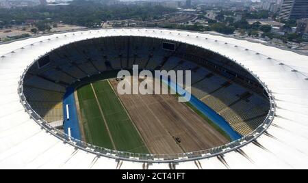 Rio de Janeiro- Brasilien, 17. November 2020 Rasenwechsel im Maracanã Stadion Stockfoto