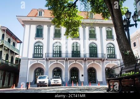 Das Panama Canal Museum im Herzen der Altstadt, neben dem Cathedral Park Stockfoto