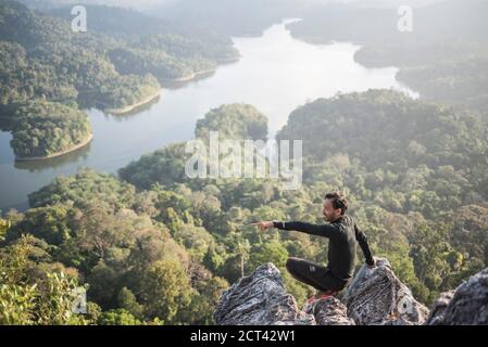 Touristische Wanderung auf dem Berg Bukit Tabur, Kuala Lumpur, Malaysia, Südostasien Stockfoto