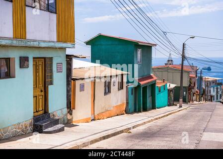 Bunte Häuser, Valparaiso, Provinz Valparaiso, Chile, Südamerika Stockfoto