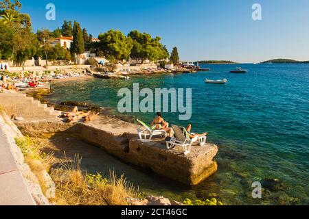 Strand in Dalmatien Region von Kroatien auf der Insel Hvar Stockfoto